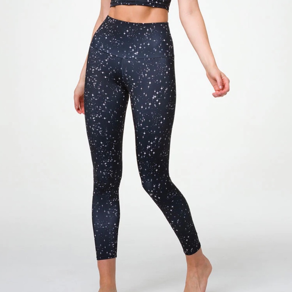 Onzie Flow leggings Size M/L